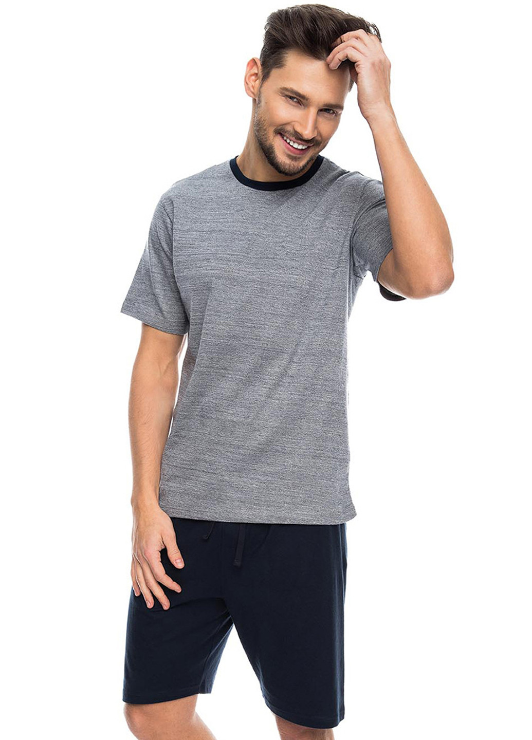 Серый демисезонный комплект (футболка, шорты) Rossli