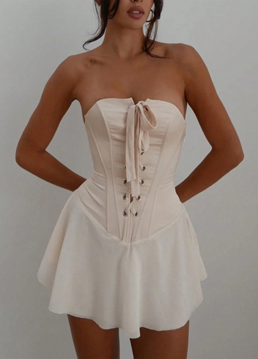 Молочное коктейльное платье бэби долл SHEIN однотонное