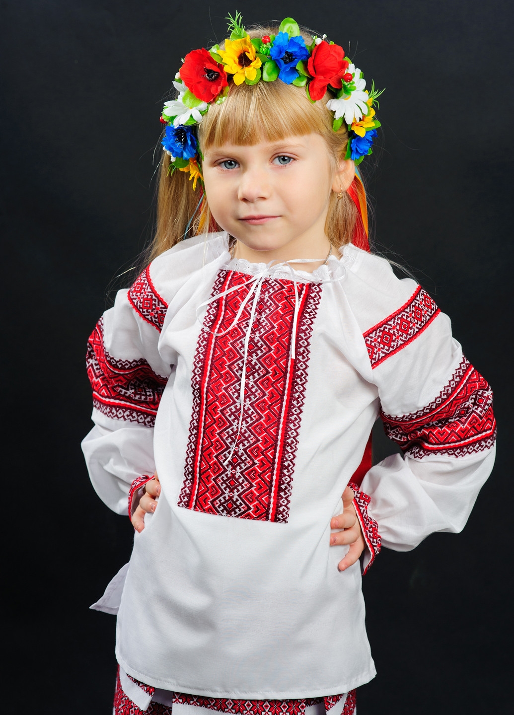 Белая блузка с длинным рукавом Vyshyvanka демисезонная