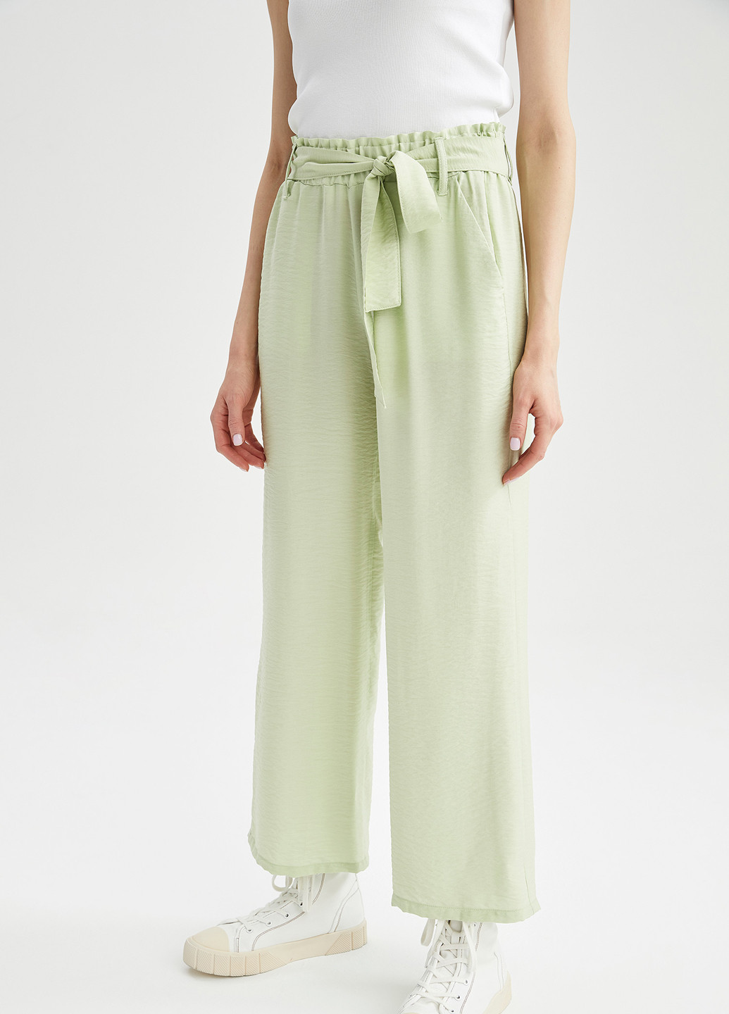 Светло-зеленые кэжуал летние прямые брюки DeFacto
