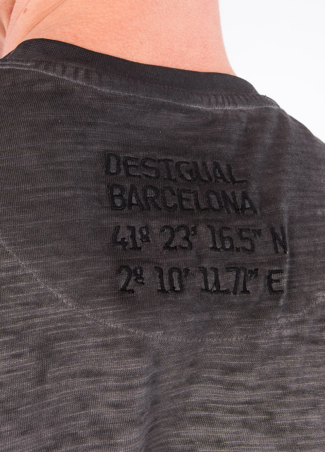 Темно-серая футболка Desigual