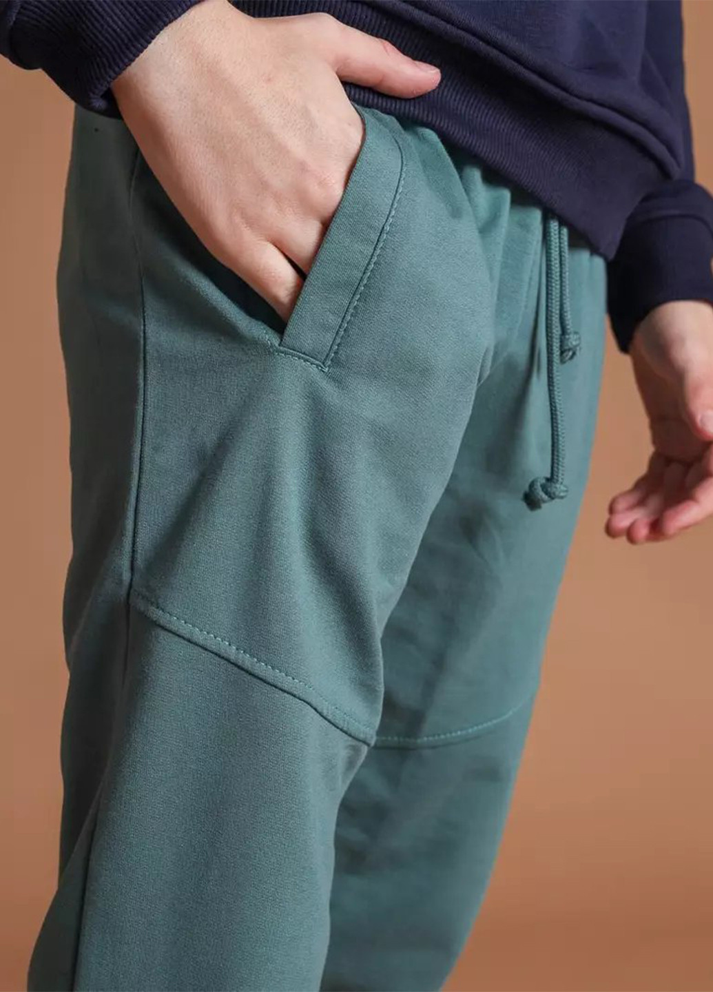 Зеленые спортивные демисезонные брюки джоггеры BBL