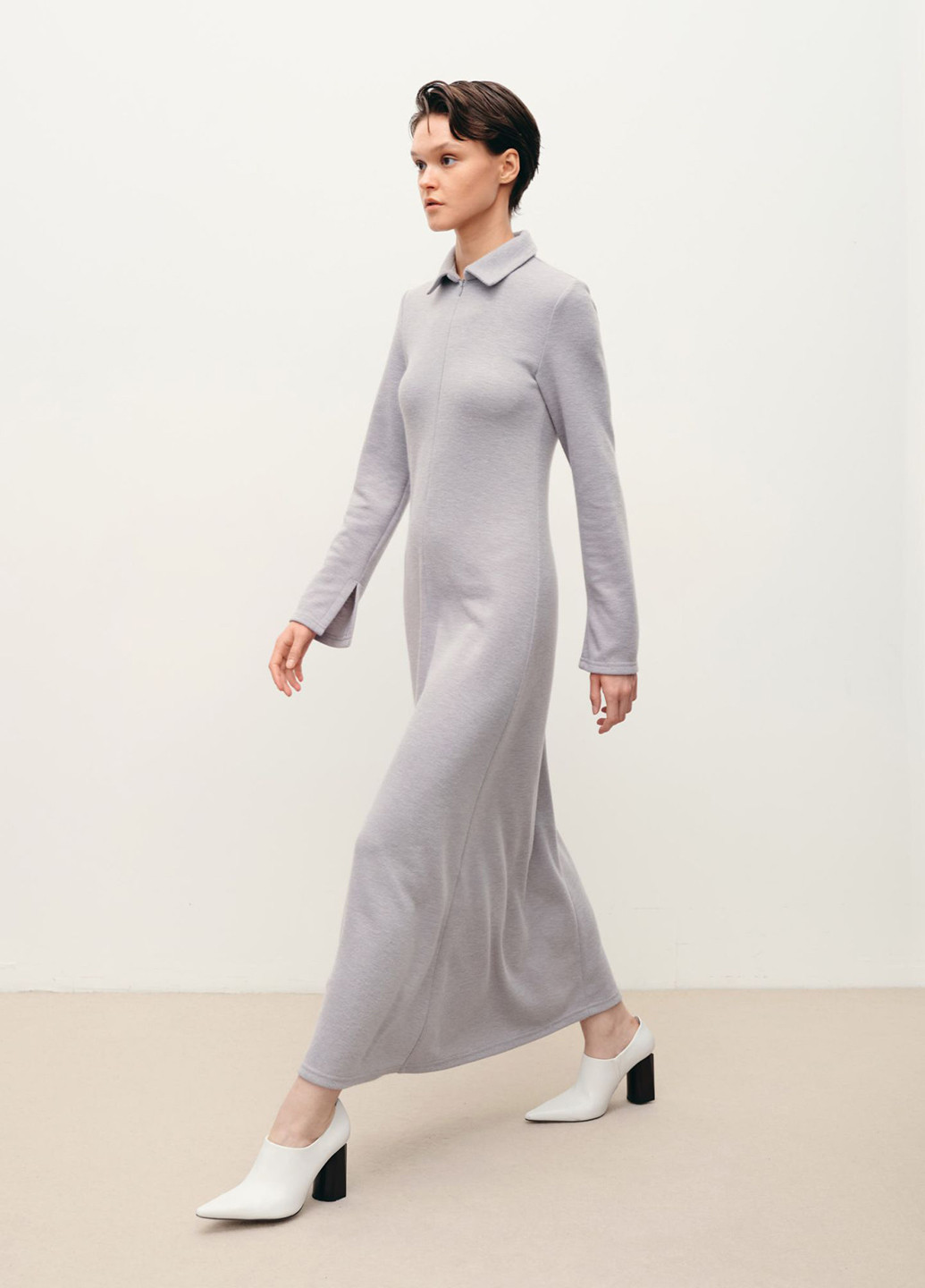 Світло-сіра кежуал сукня JUL однотонна