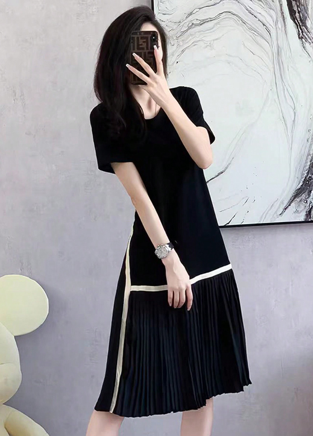 Чорна кежуал сукня плісована SHEIN однотонна