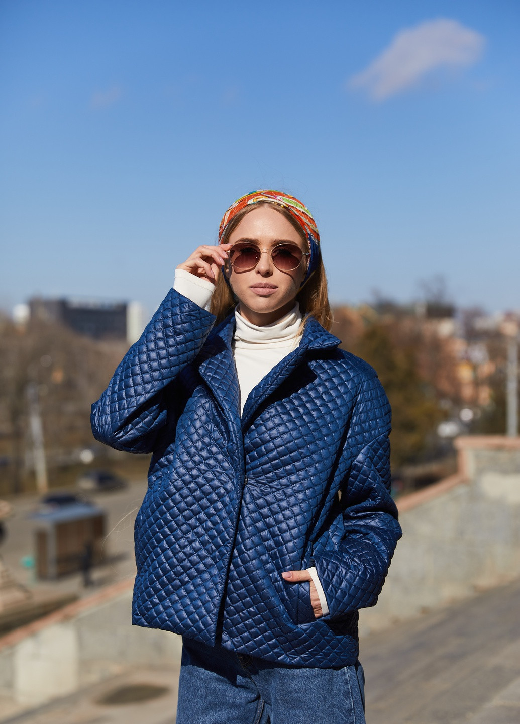 Синя демісезонна куртка MN