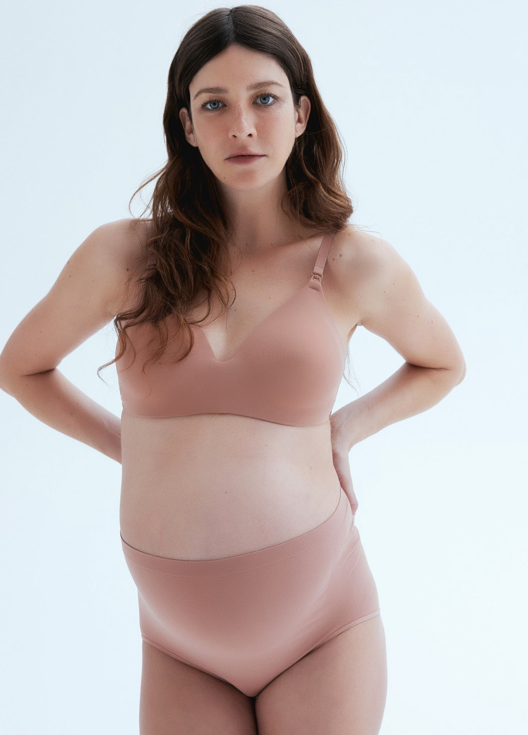Бежевый бюстгальтер для беременных и кормящих H&M без косточек полиамид