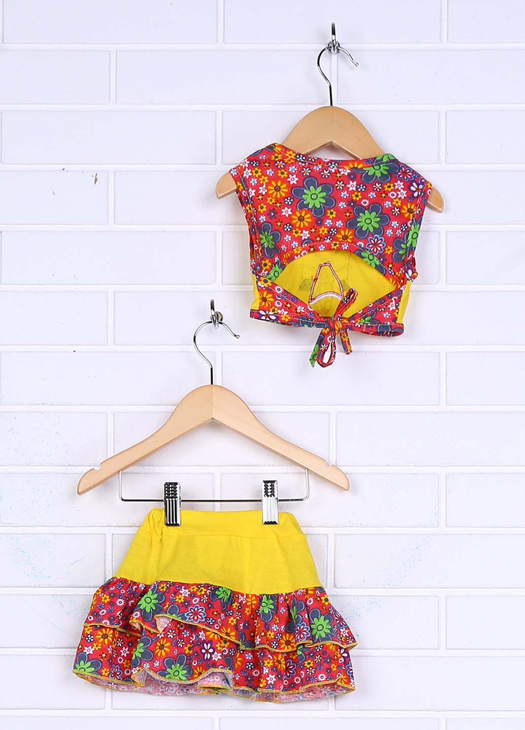 Желтый летний костюм (топ, юбка) юбочный Baby Art
