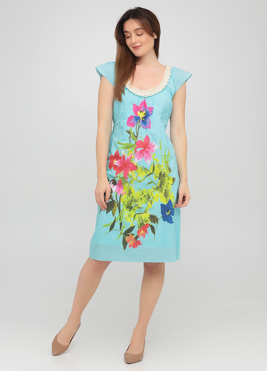 Голубое кэжуал платье футляр The J. Peterman Company с цветочным принтом