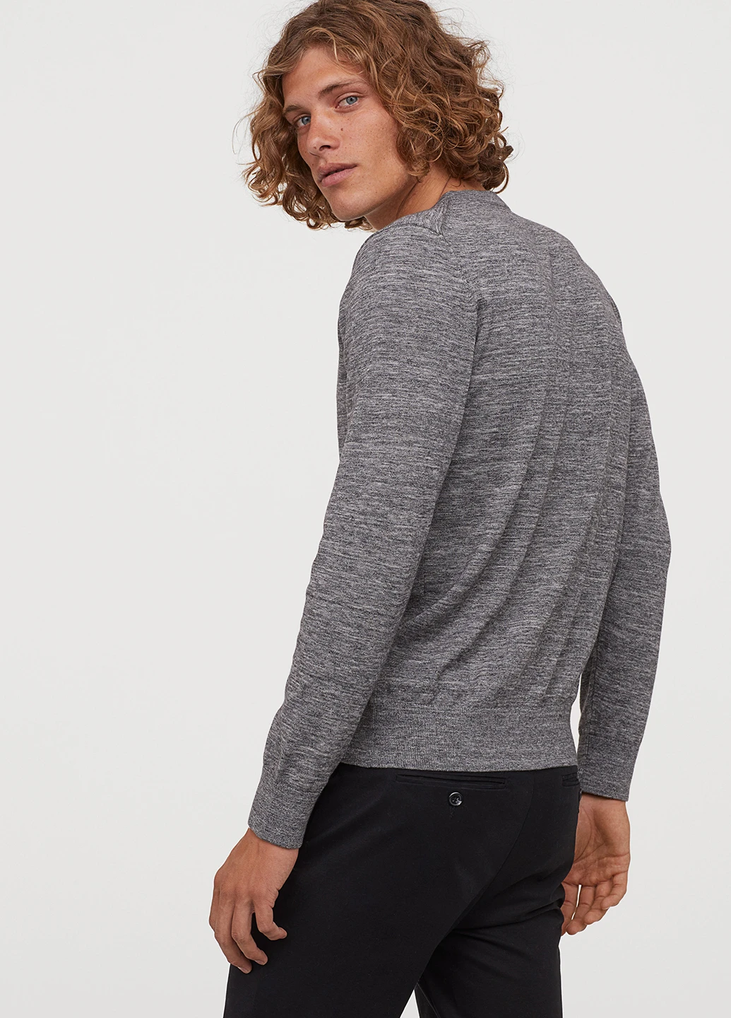 Серый зимний свитер джемпер H&M