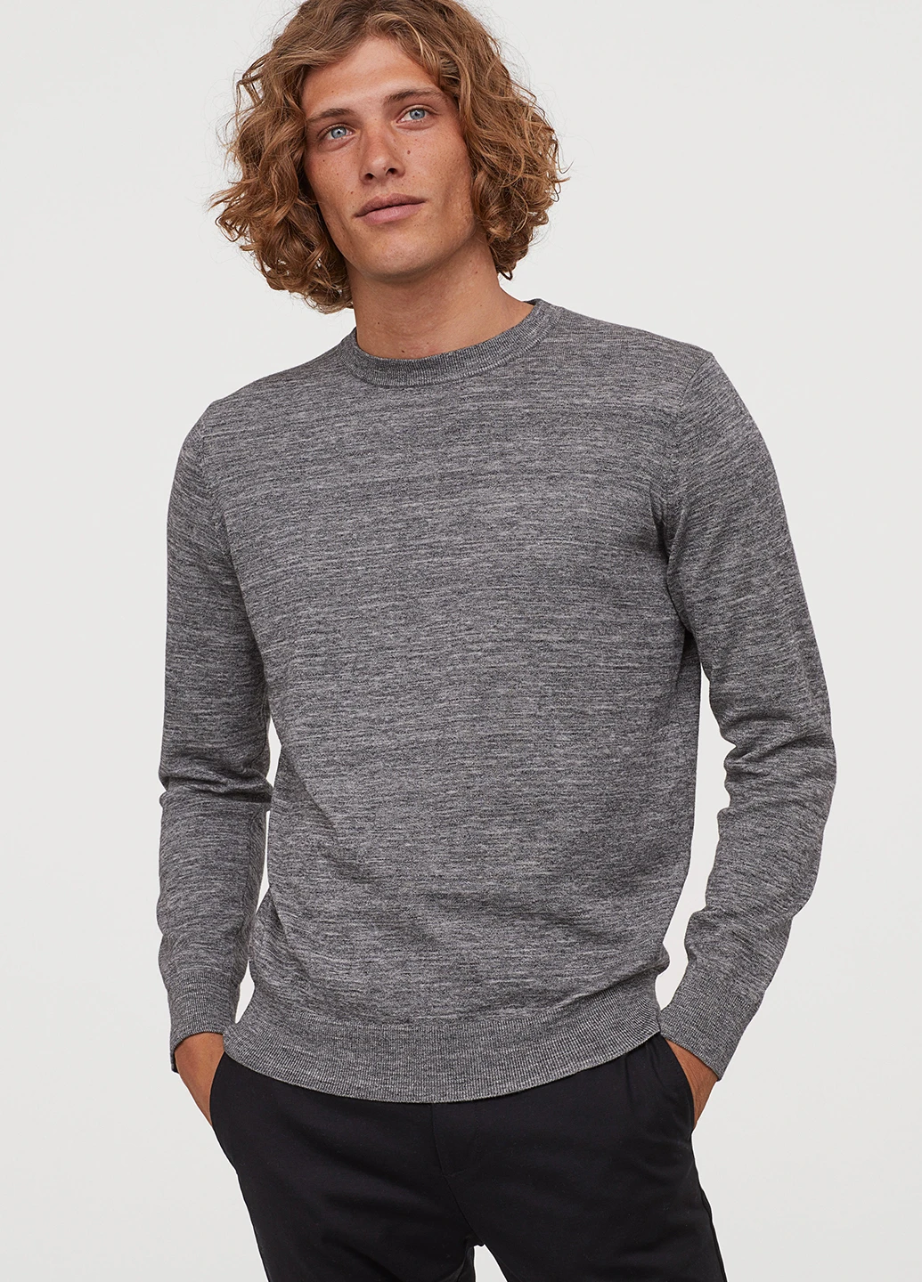 Серый зимний свитер джемпер H&M