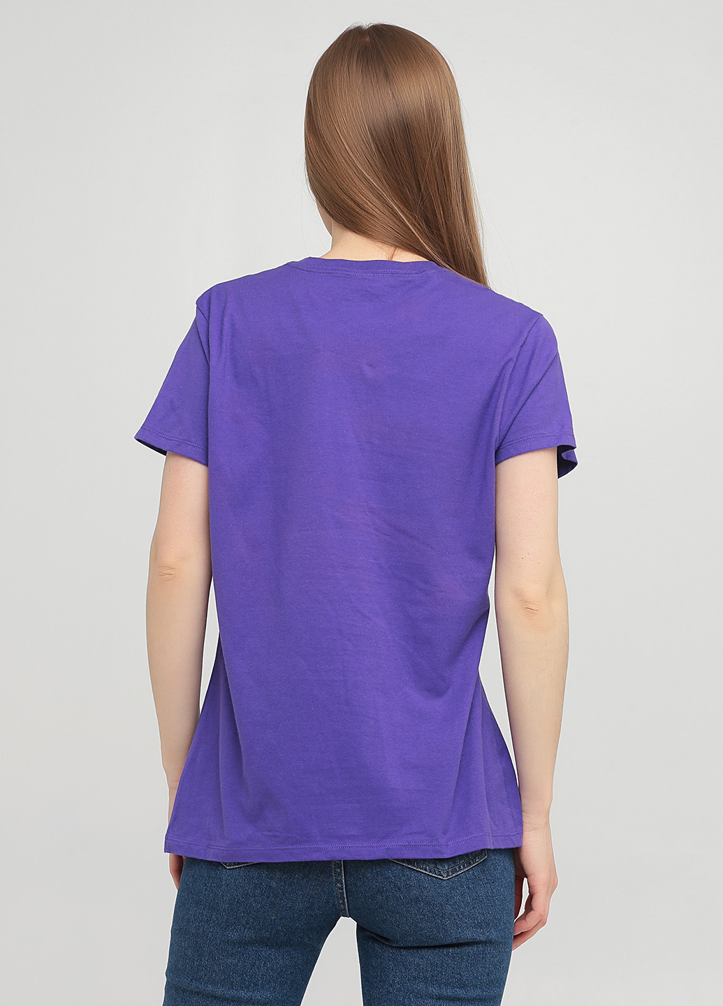 Фиолетовая летняя футболка Hanes