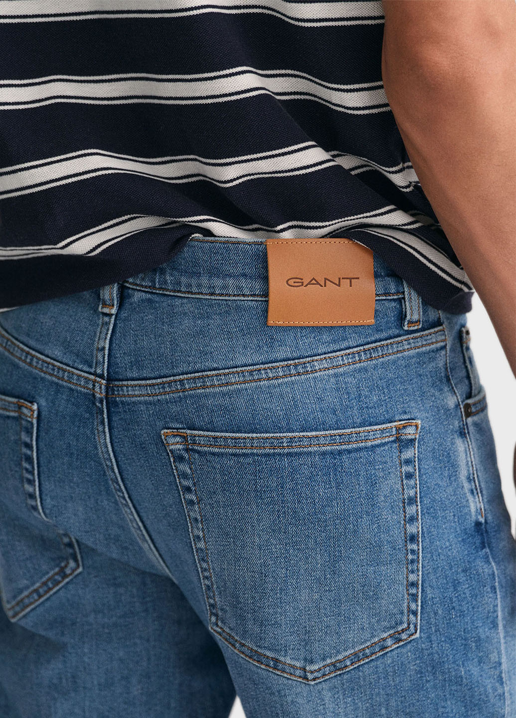 Синие демисезонные регюлар фит джинсы Gant