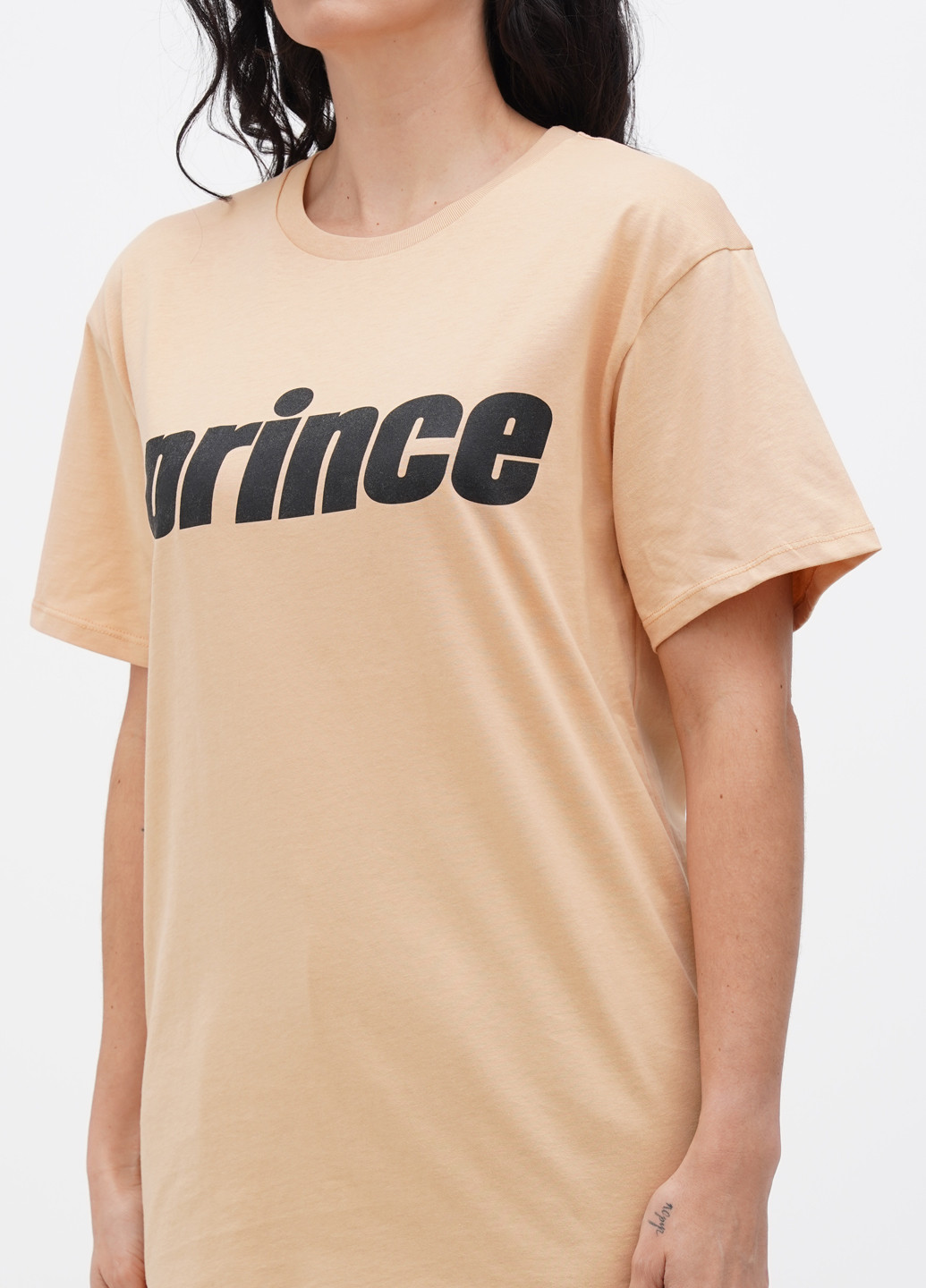 Бежевая летняя футболка Prince