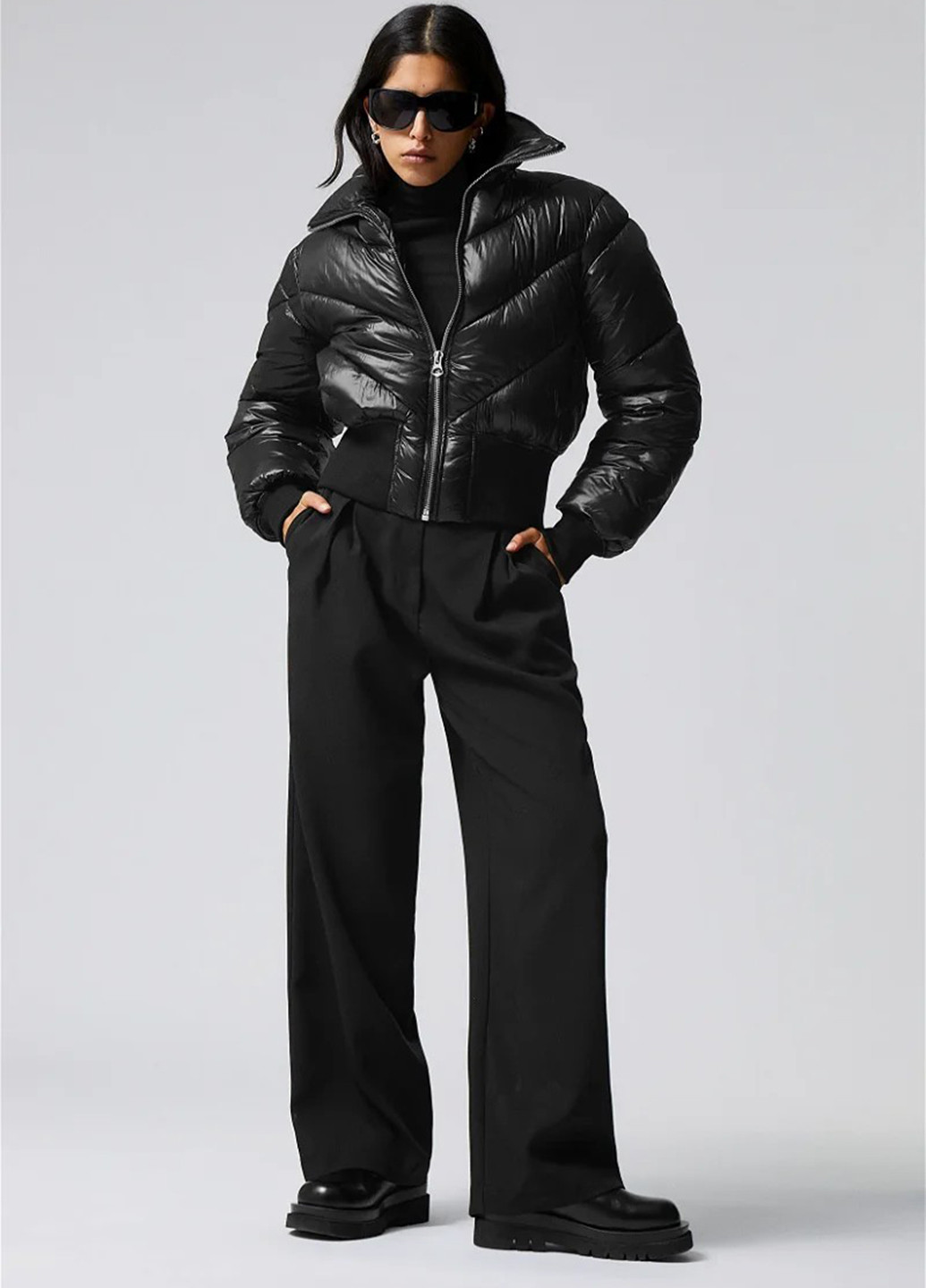 Чорна демісезонна куртка Weekday