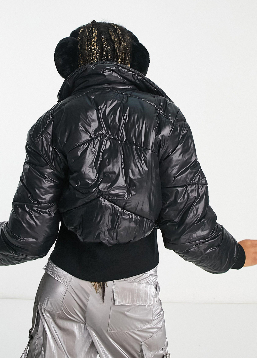 Чорна демісезонна куртка Weekday