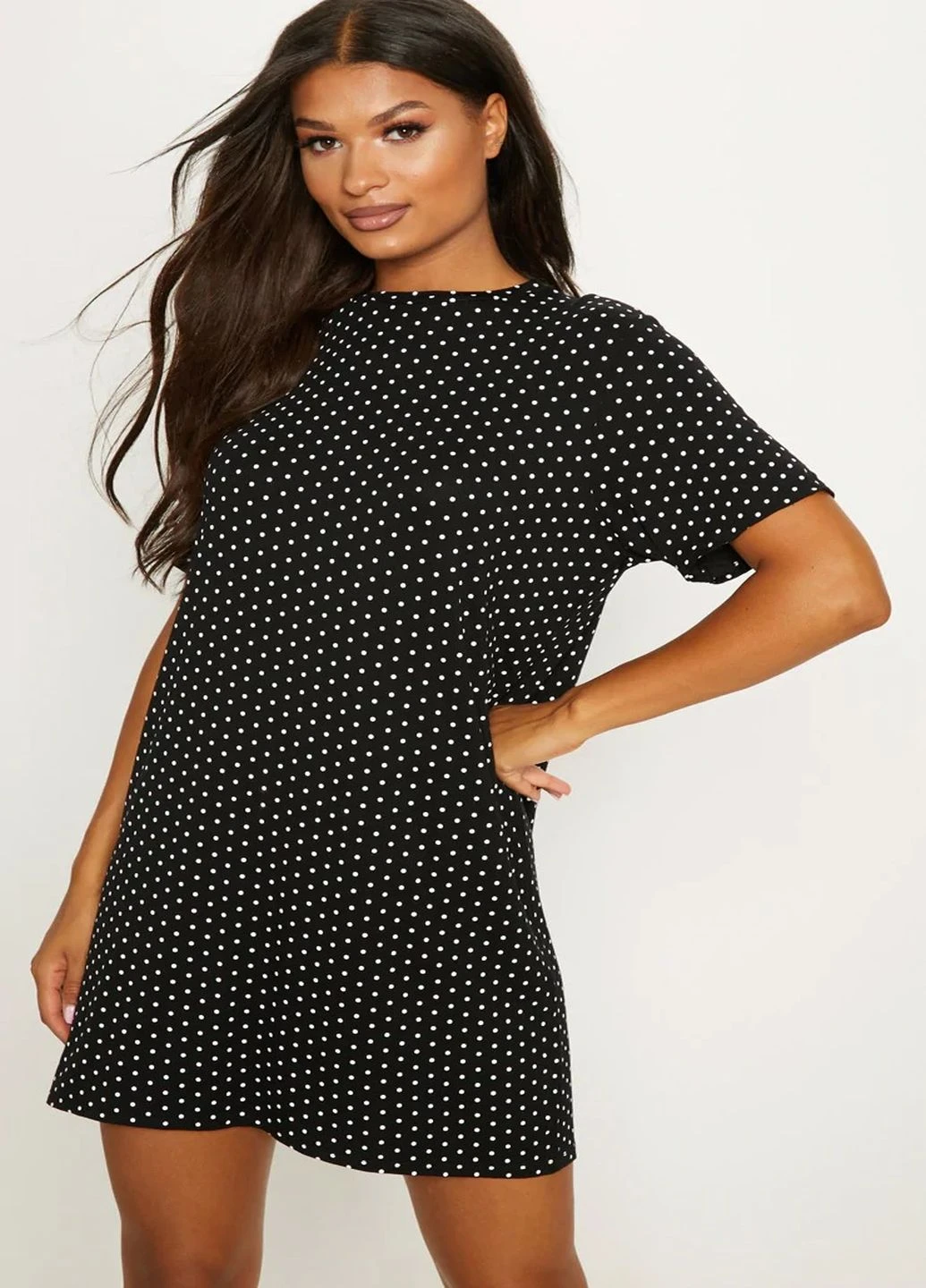 Чорна кежуал сукня PrettyLittleThing в горошок