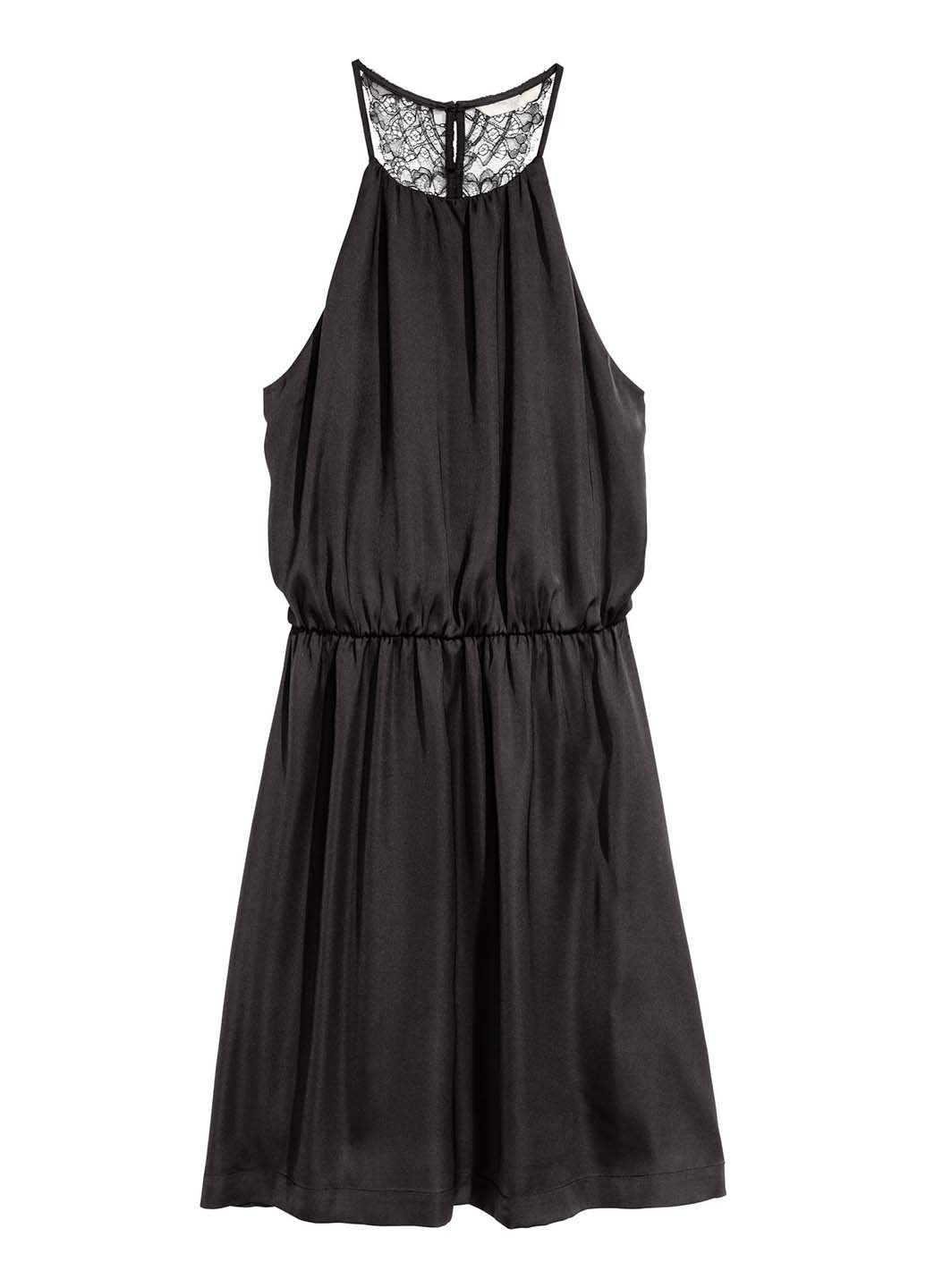Черное коктейльное платье с открытыми плечами H&M однотонное