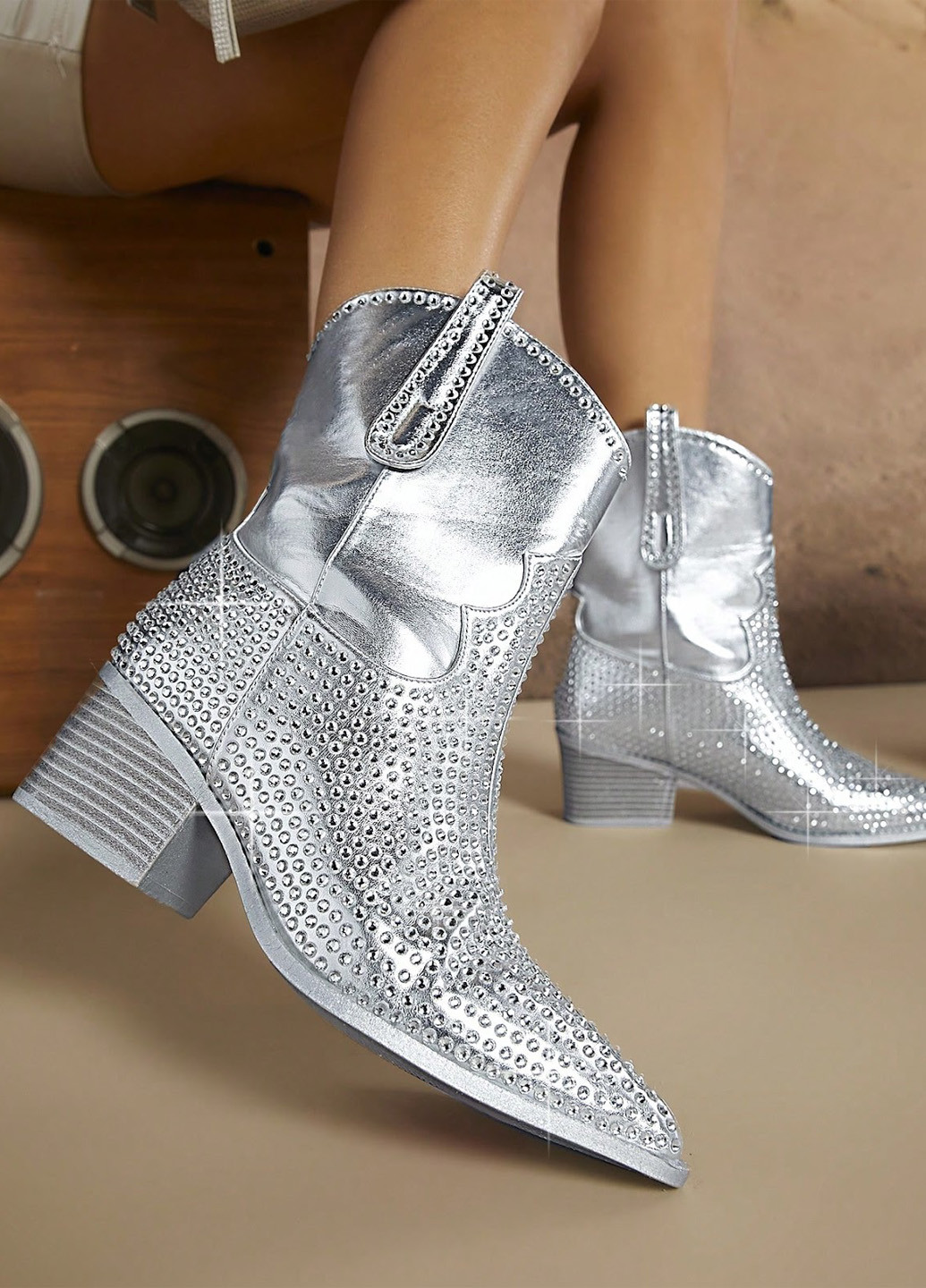 Осенние полусапоги казаки SHEIN со стразами из искусственной кожи