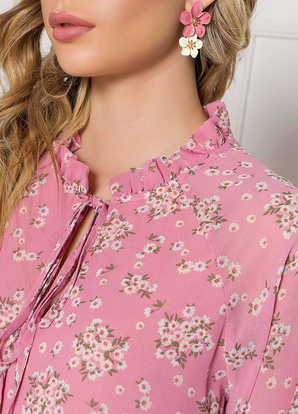 Розовое кэжуал платье Arizzo с цветочным принтом