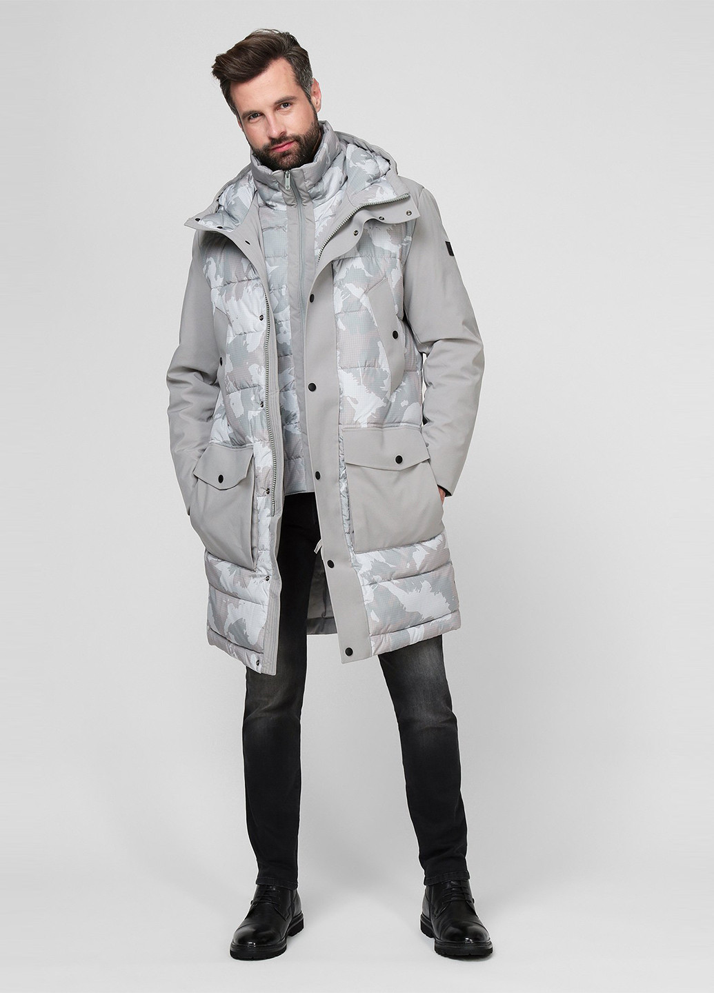 Светло-серая зимняя куртка Strellson
