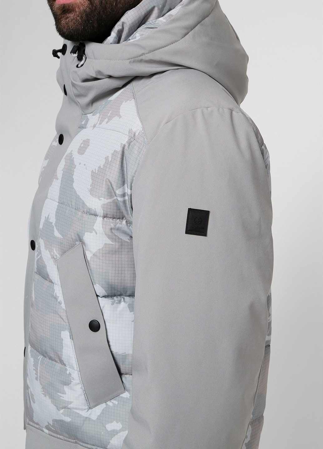 Светло-серая зимняя куртка Strellson