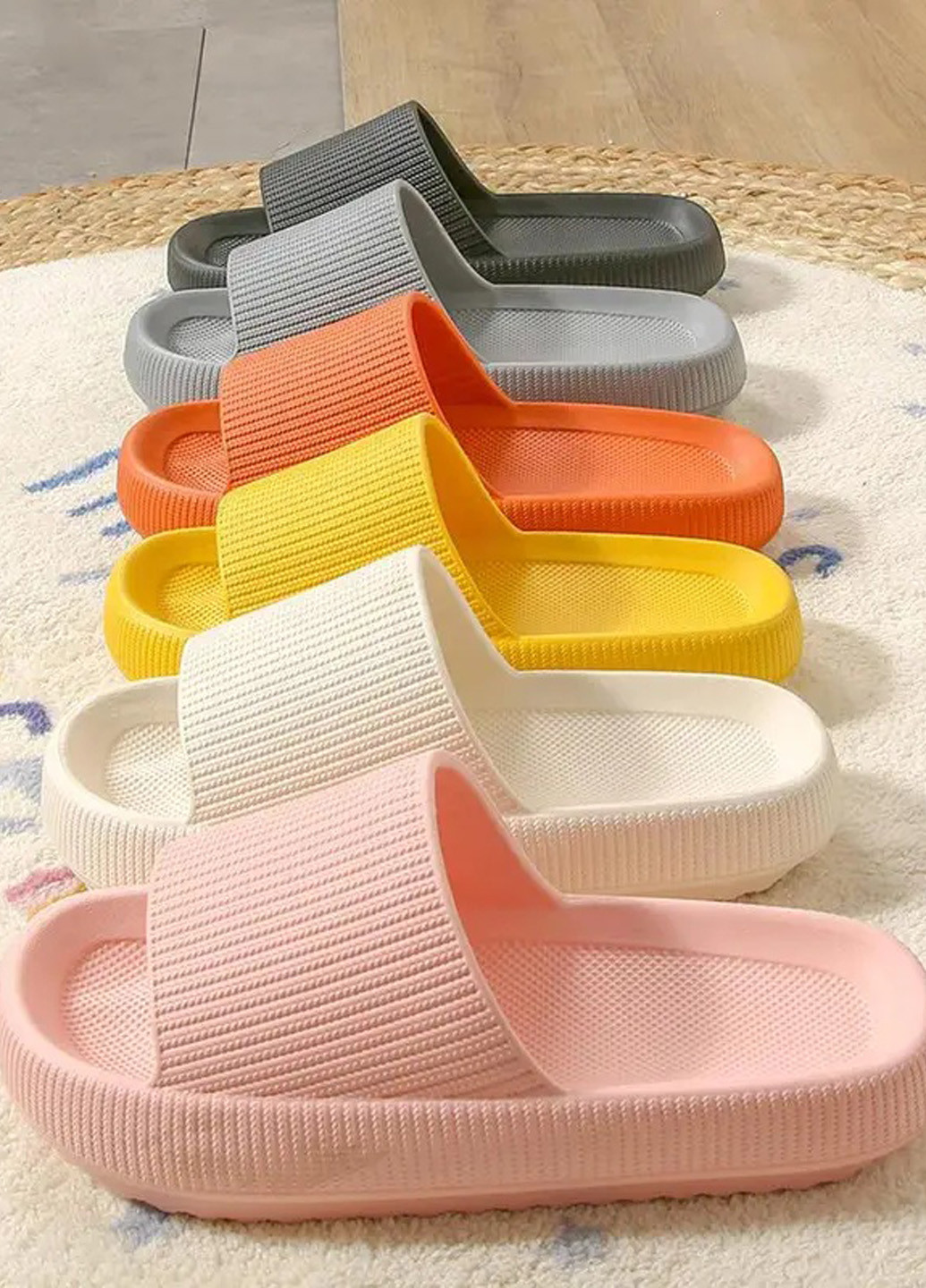 Светло-розовые шлепанцы SHEIN