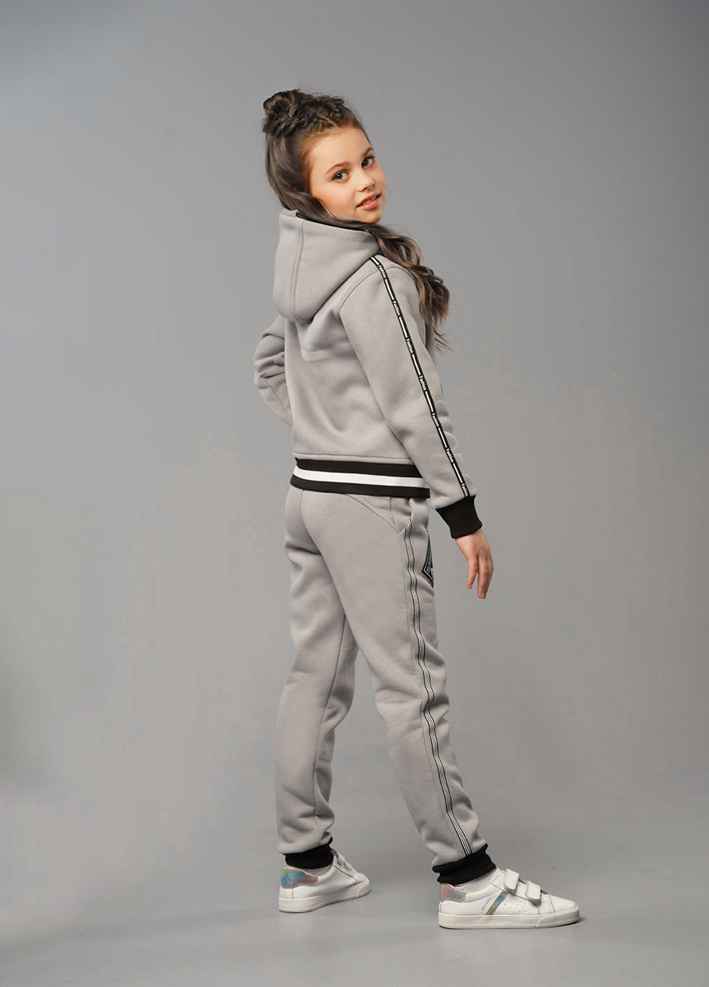 Толстовка надпись серая спортивная Sinthia (192445462)