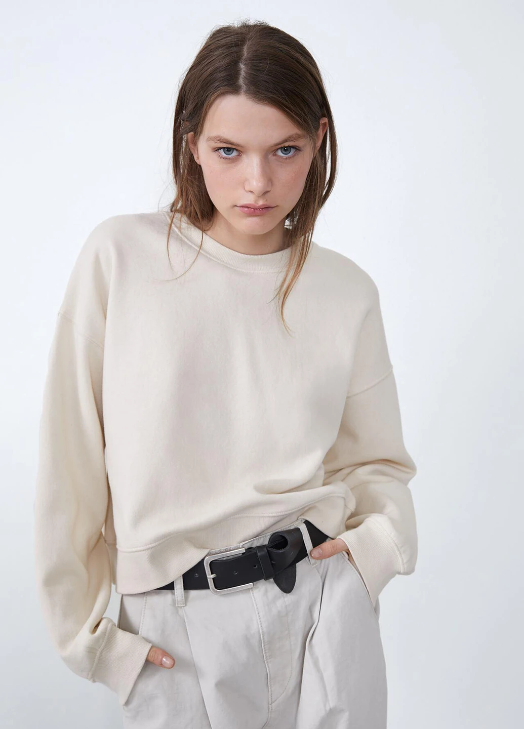 Молочний світшот Zara однотонний без декору (252197372)