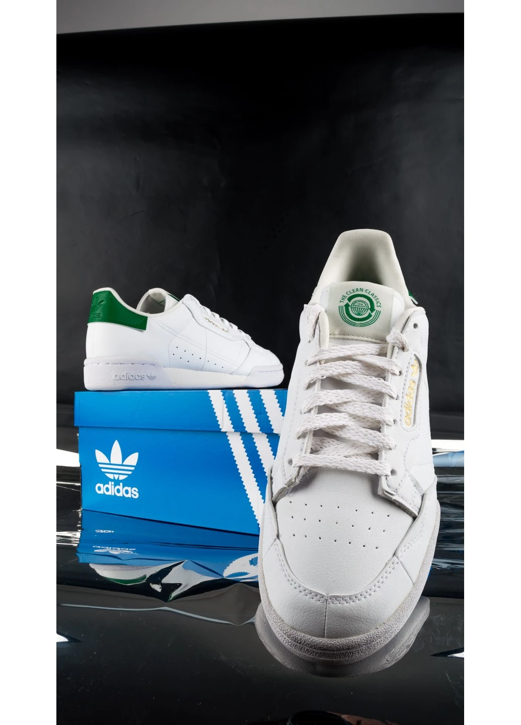 Білі кросівки continental 80 демісезон adidas