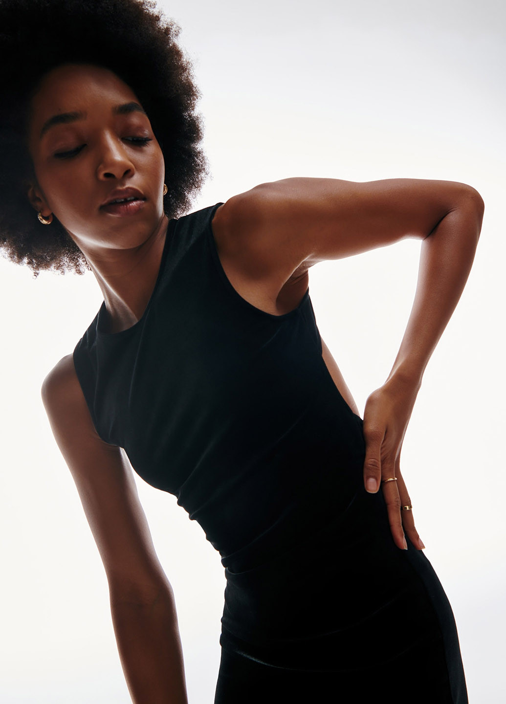 Черное вечернее, коктейльное платье с открытой спиной, футляр Sinsay однотонное