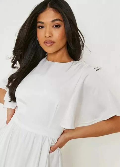 Белое платье Boohoo