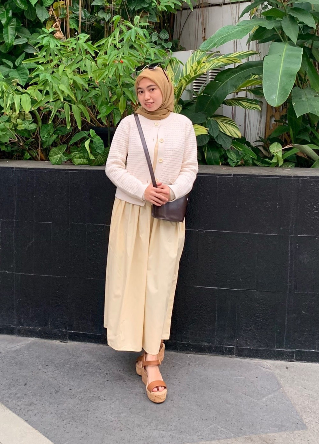 Молочный демисезонный кардиган Uniqlo