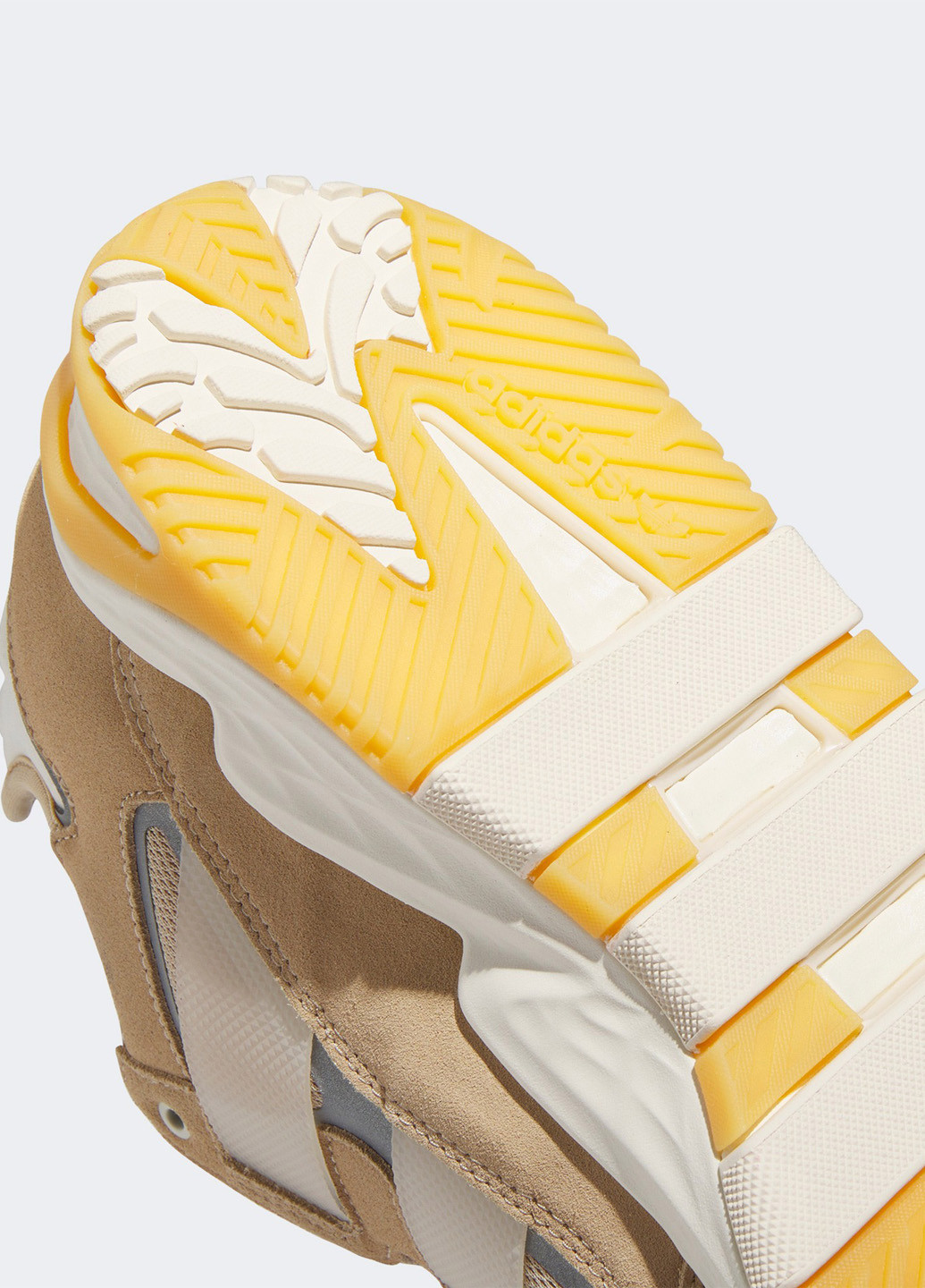 Бежеві всесезонні кросівки adidas NITEBALL