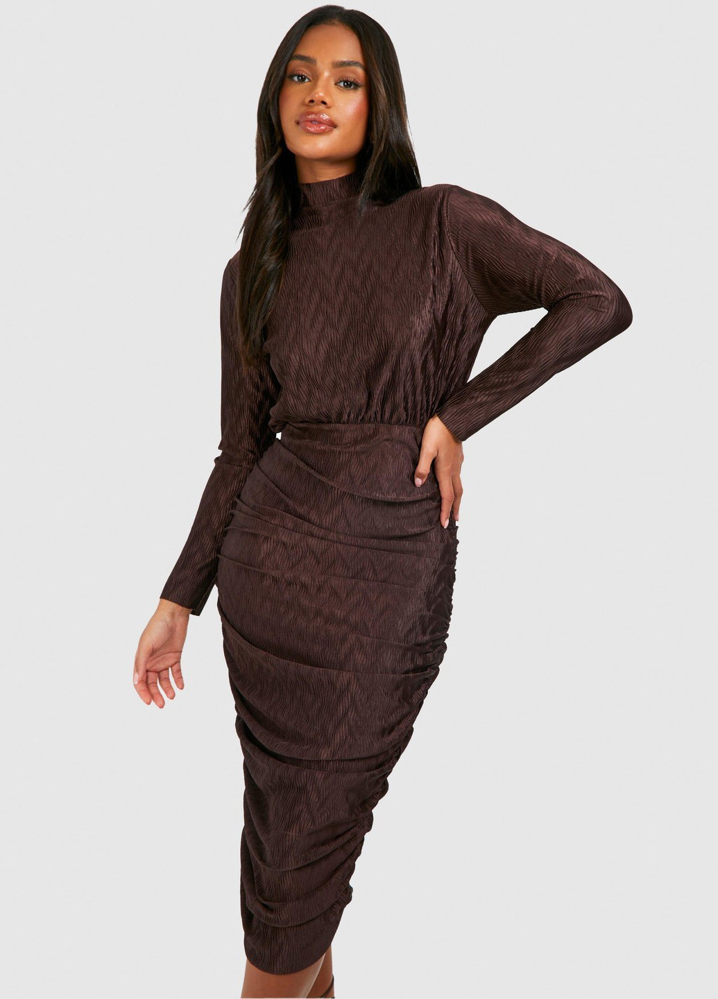 Кавова кежуал сукня сукня-водолазка, силуетна Boohoo з геометричним візерунком