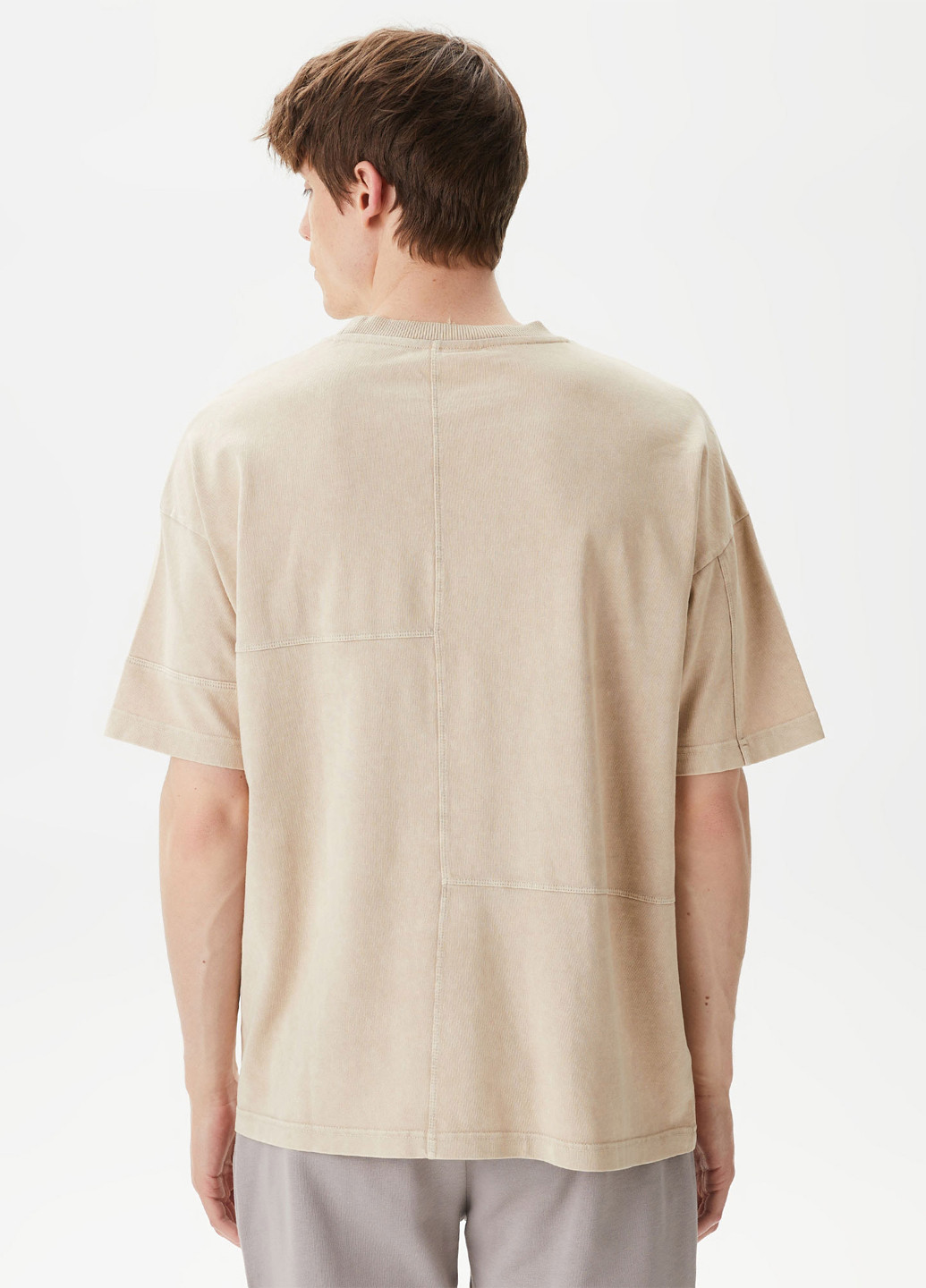 Светло-бежевая футболка UNITED4