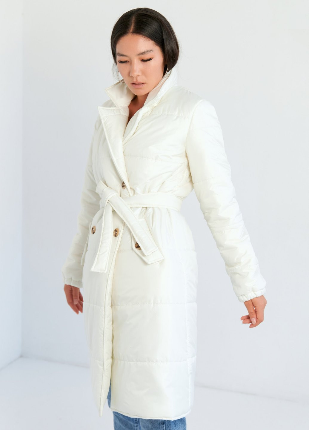 Білий демісезонне Стильне молочне пальто з поясом Gepur