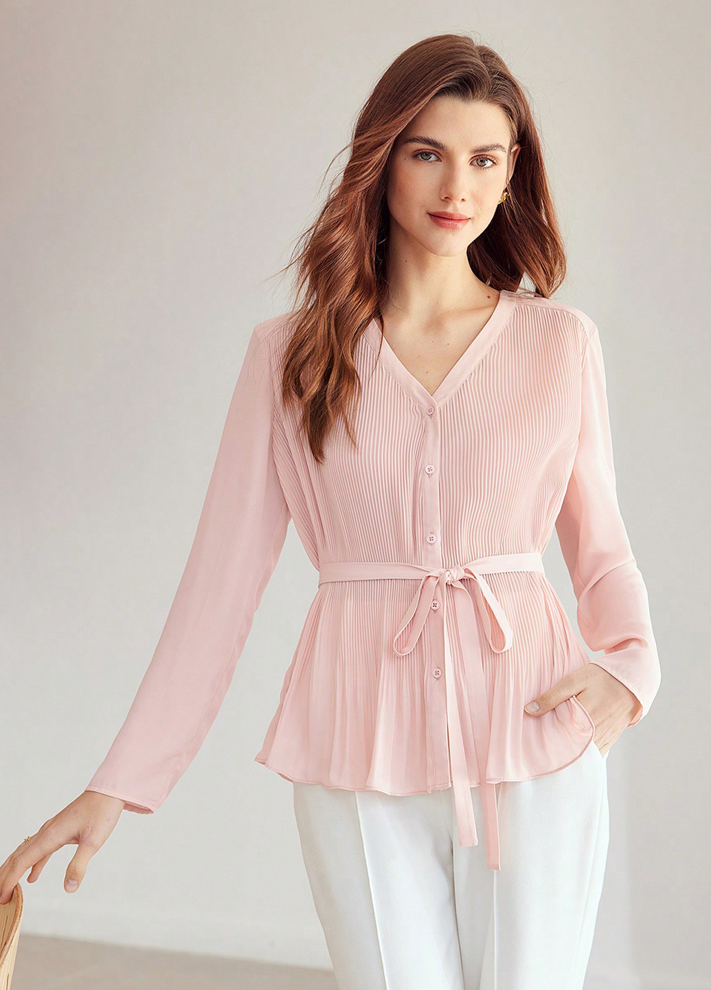 Светло-розовая блуза SHEIN