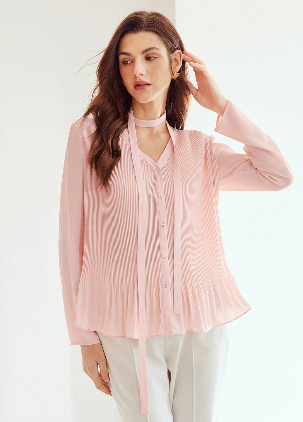 Светло-розовая блуза SHEIN