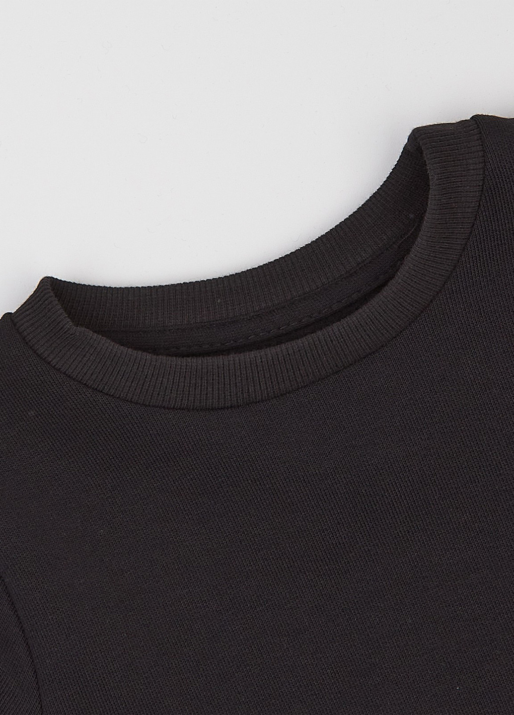 Чорний демісезонний комплект(светр, штани) ArDoMi