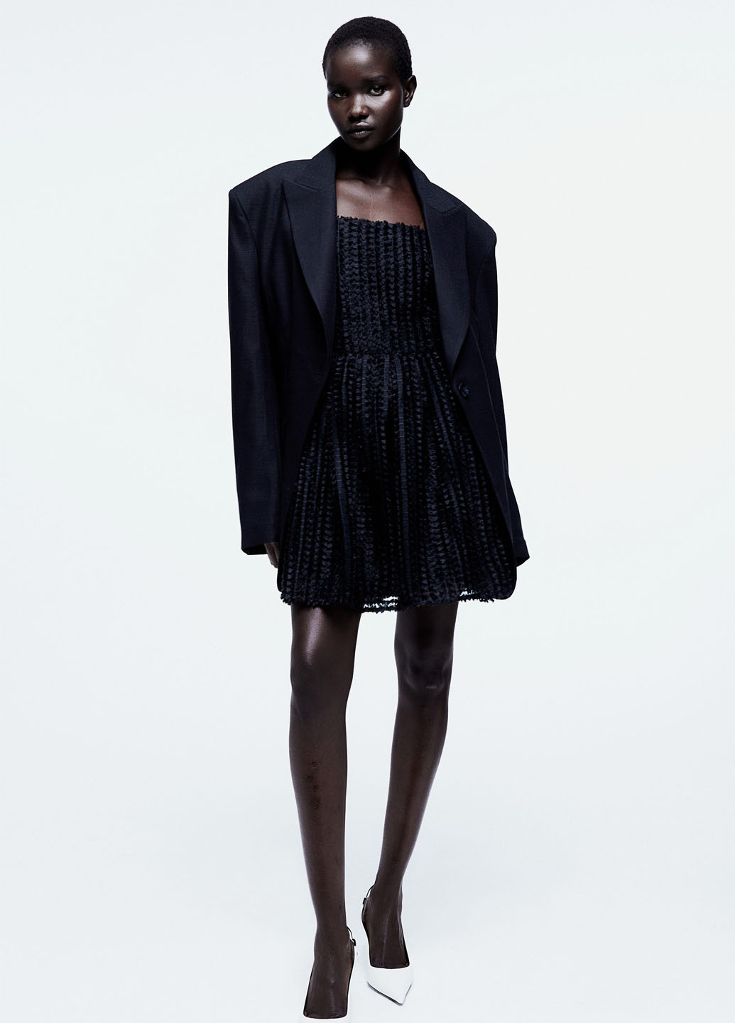 Черное коктейльное, кэжуал платье H&M однотонное