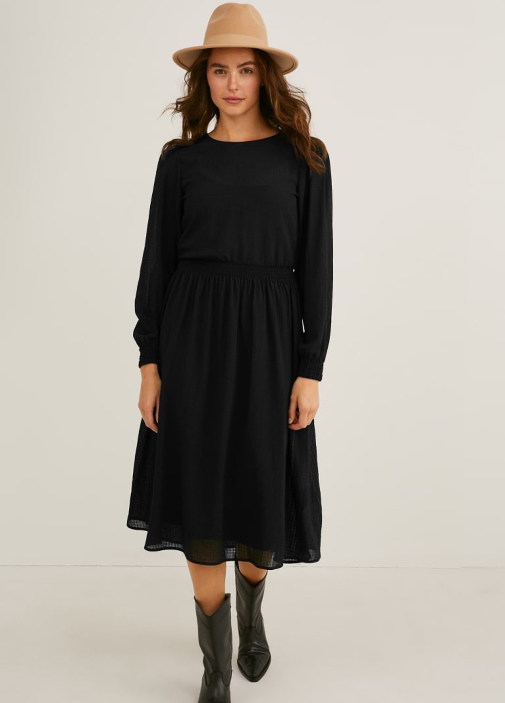 Черное кэжуал платье клеш C&A однотонное