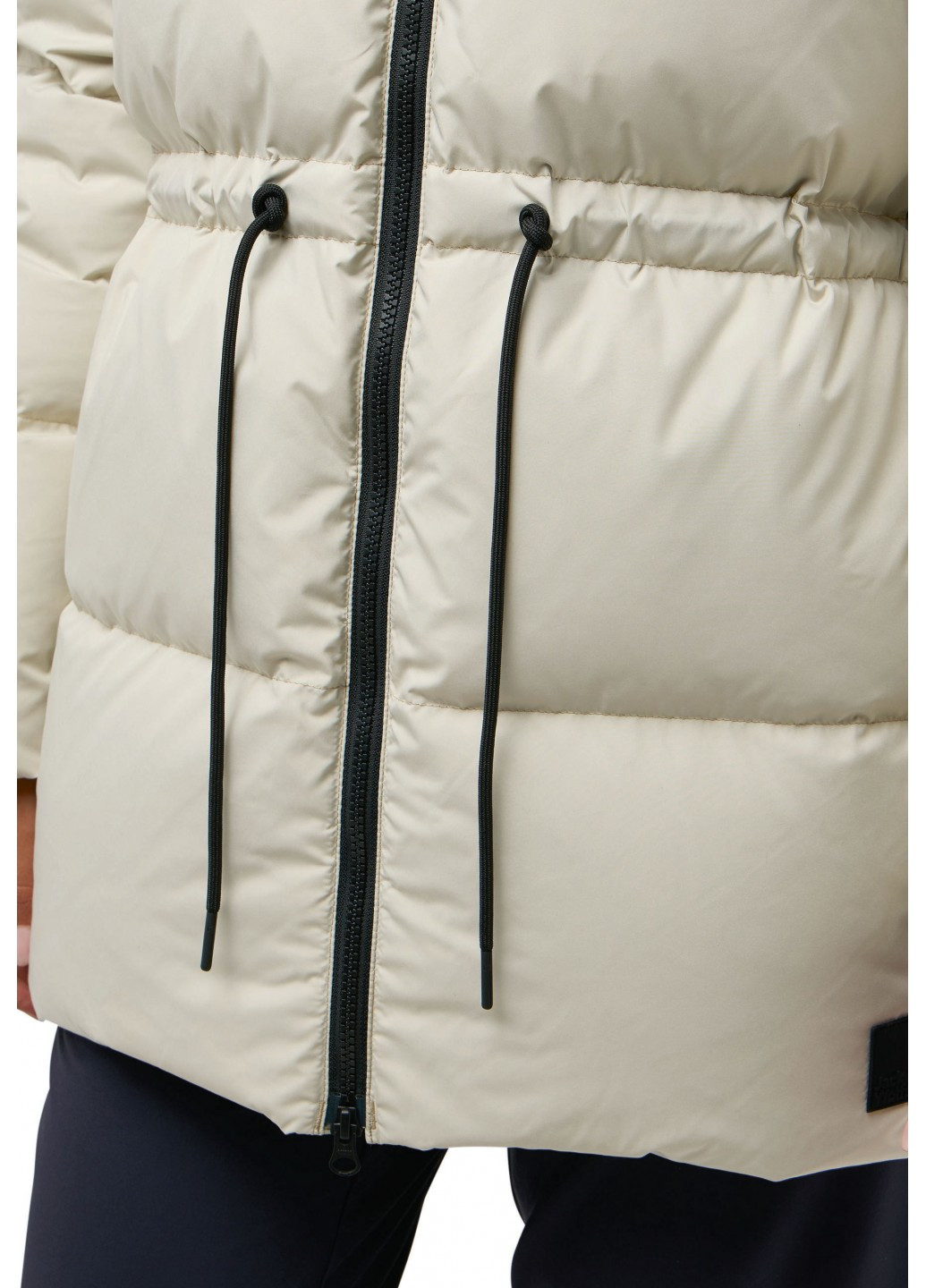 Кремовый зимний Пуховик Jack Wolfskin