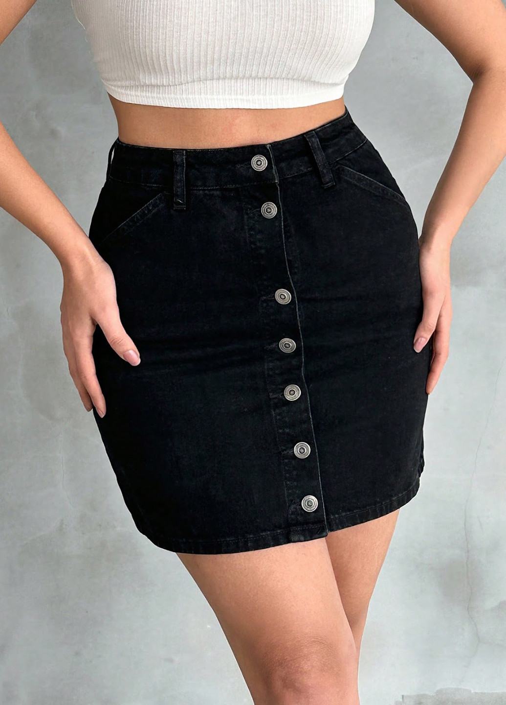 Черная джинсовая однотонная юбка SHEIN карандаш