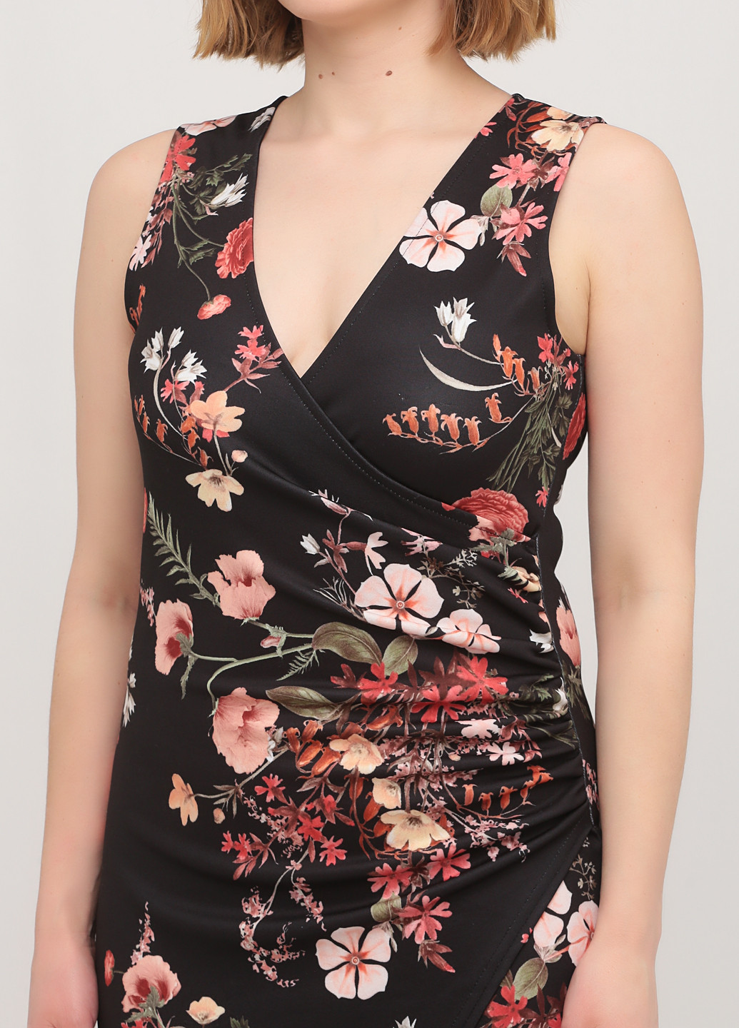 Черное кэжуал платье на запах Quiz с цветочным принтом