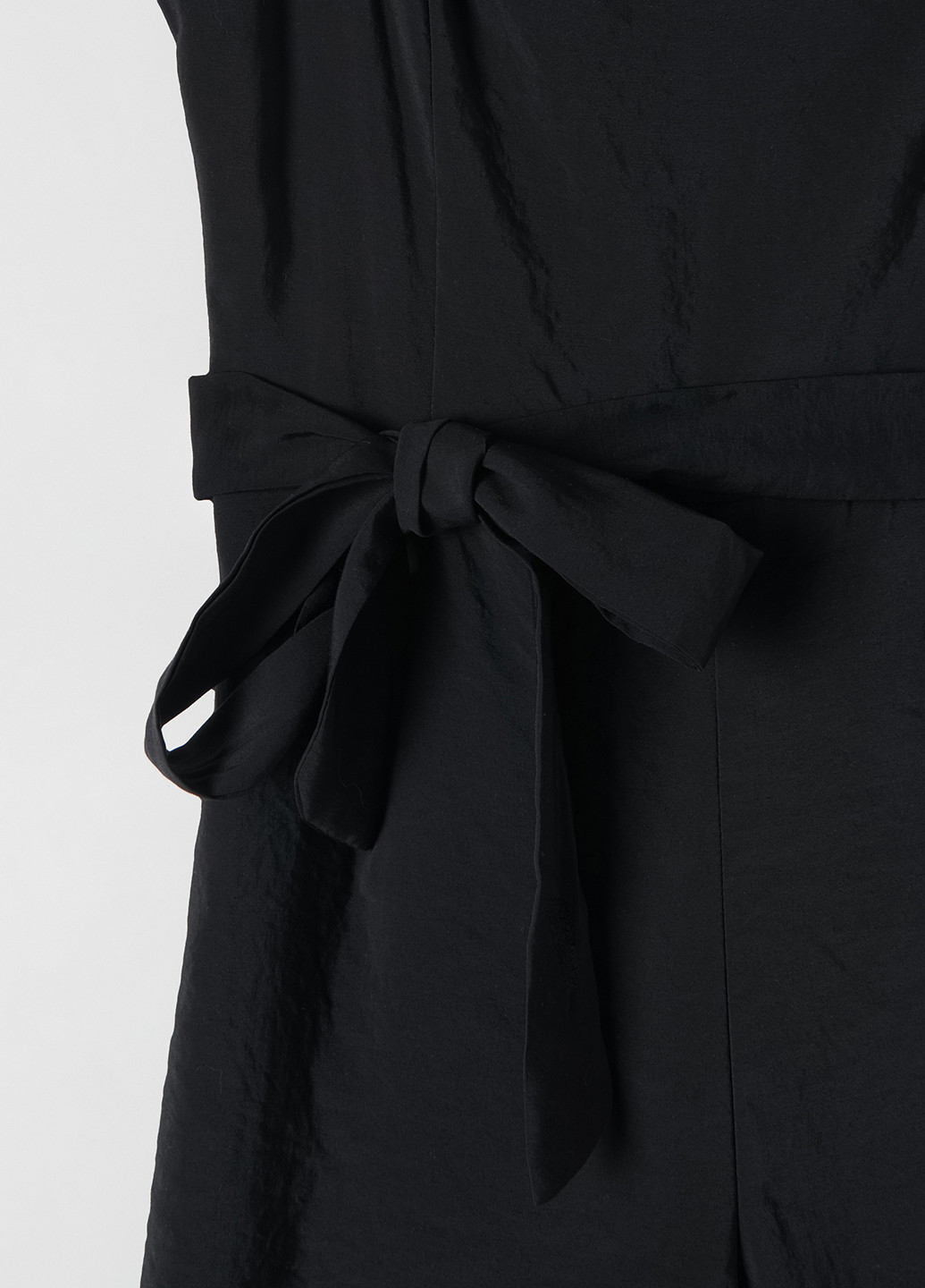 Комбинезон Reserved комбинезон-брюки однотонный чёрный кэжуал модал