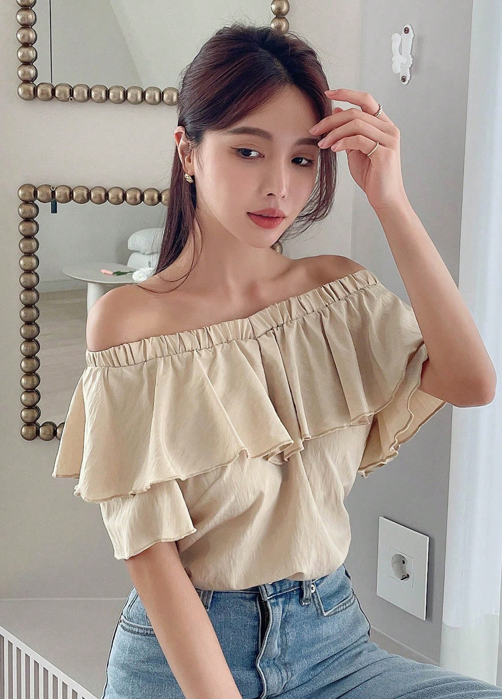 Светло-бежевая блуза SHEIN