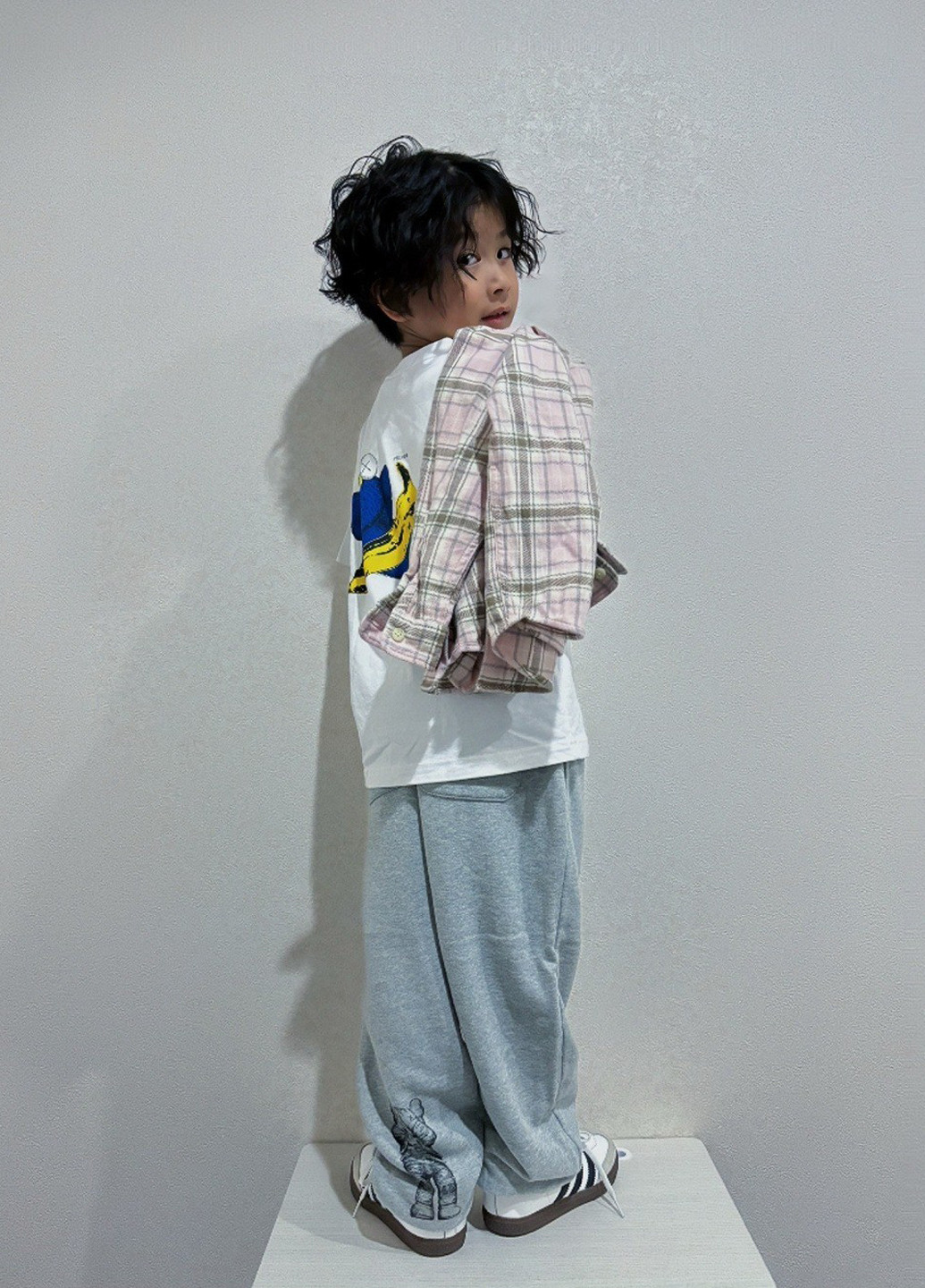 Светло-серые спортивные, кэжуал демисезонные джоггеры брюки Uniqlo