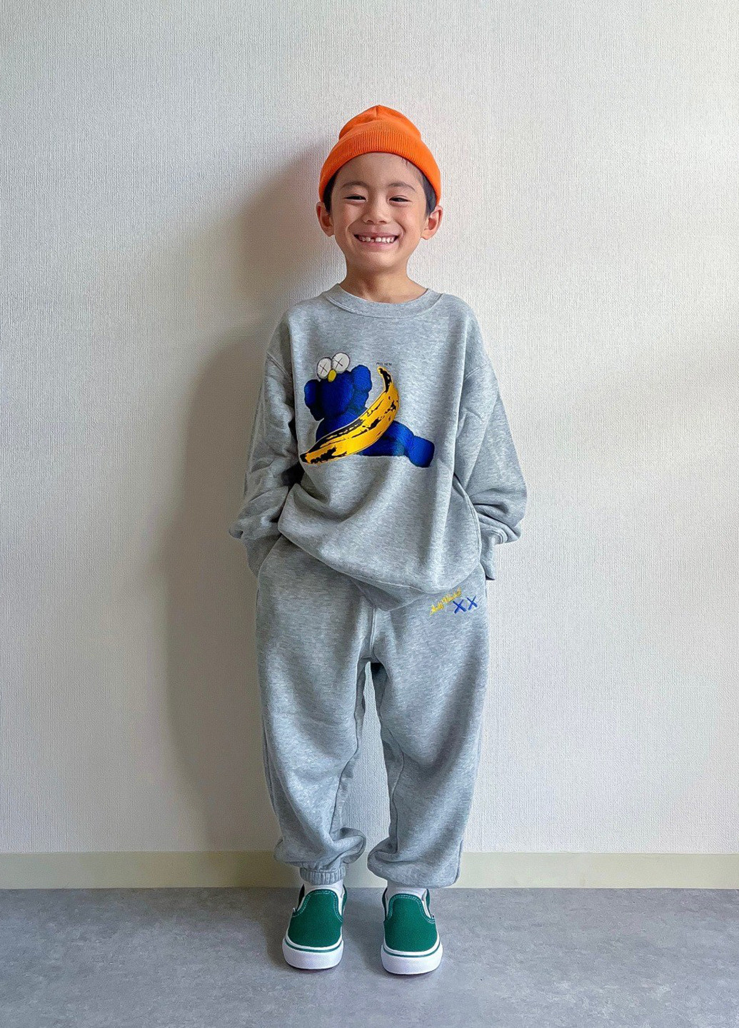 Светло-серые спортивные, кэжуал демисезонные джоггеры брюки Uniqlo