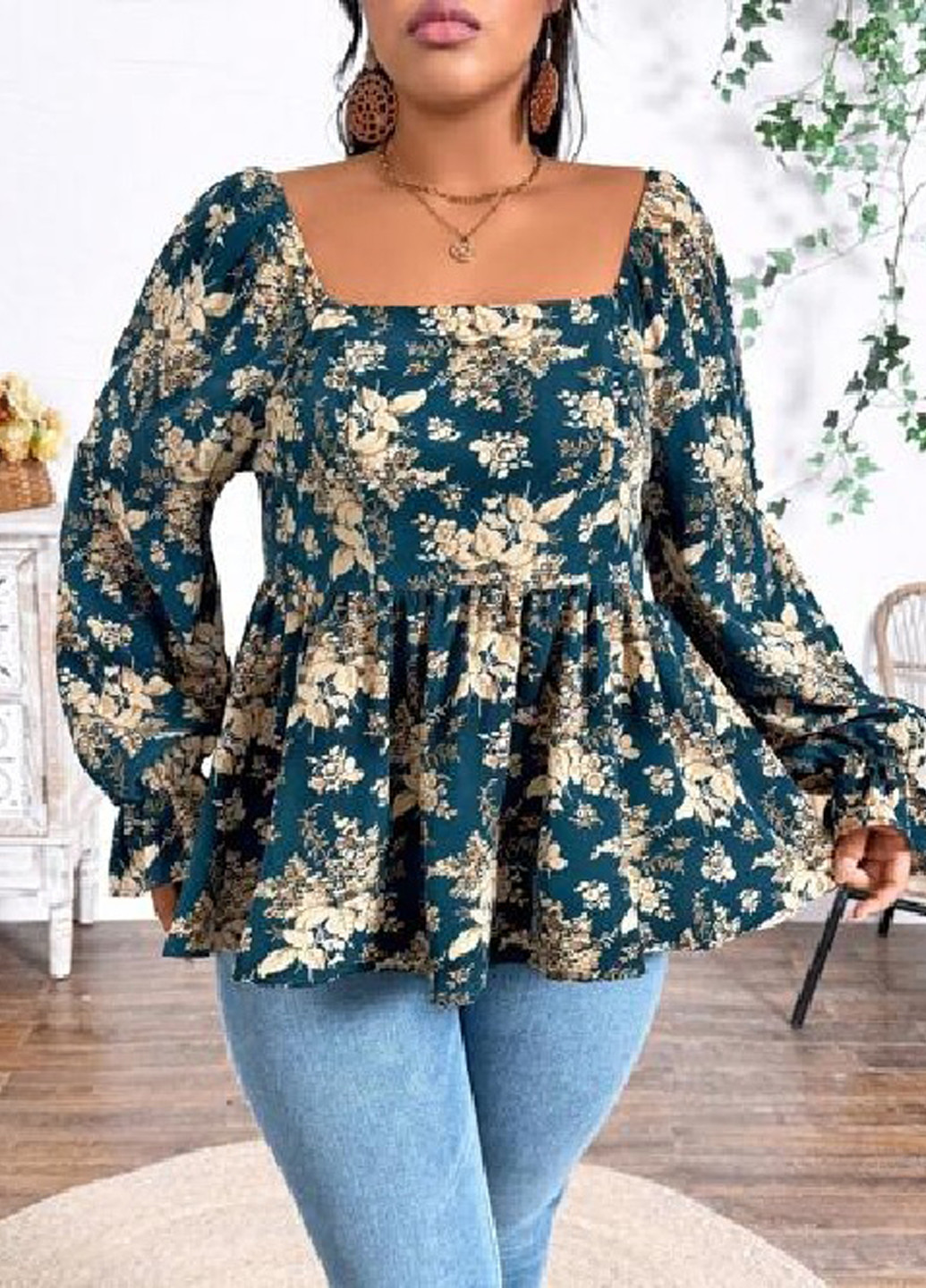 Комбінована блуза з баскою SHEIN