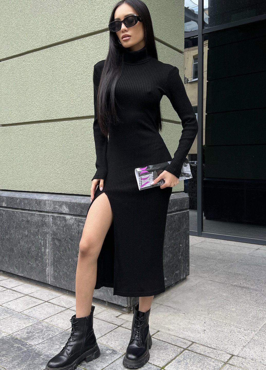 Чорна ділова сукня міді з розрізом Jadone Fashion